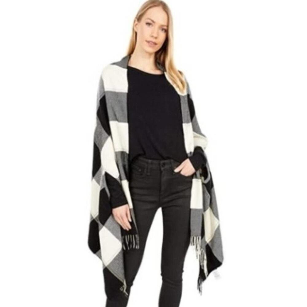 Madewell Cape Buffalo Check One Size Fits Most Cozy Arm Holes Coverup Preppy